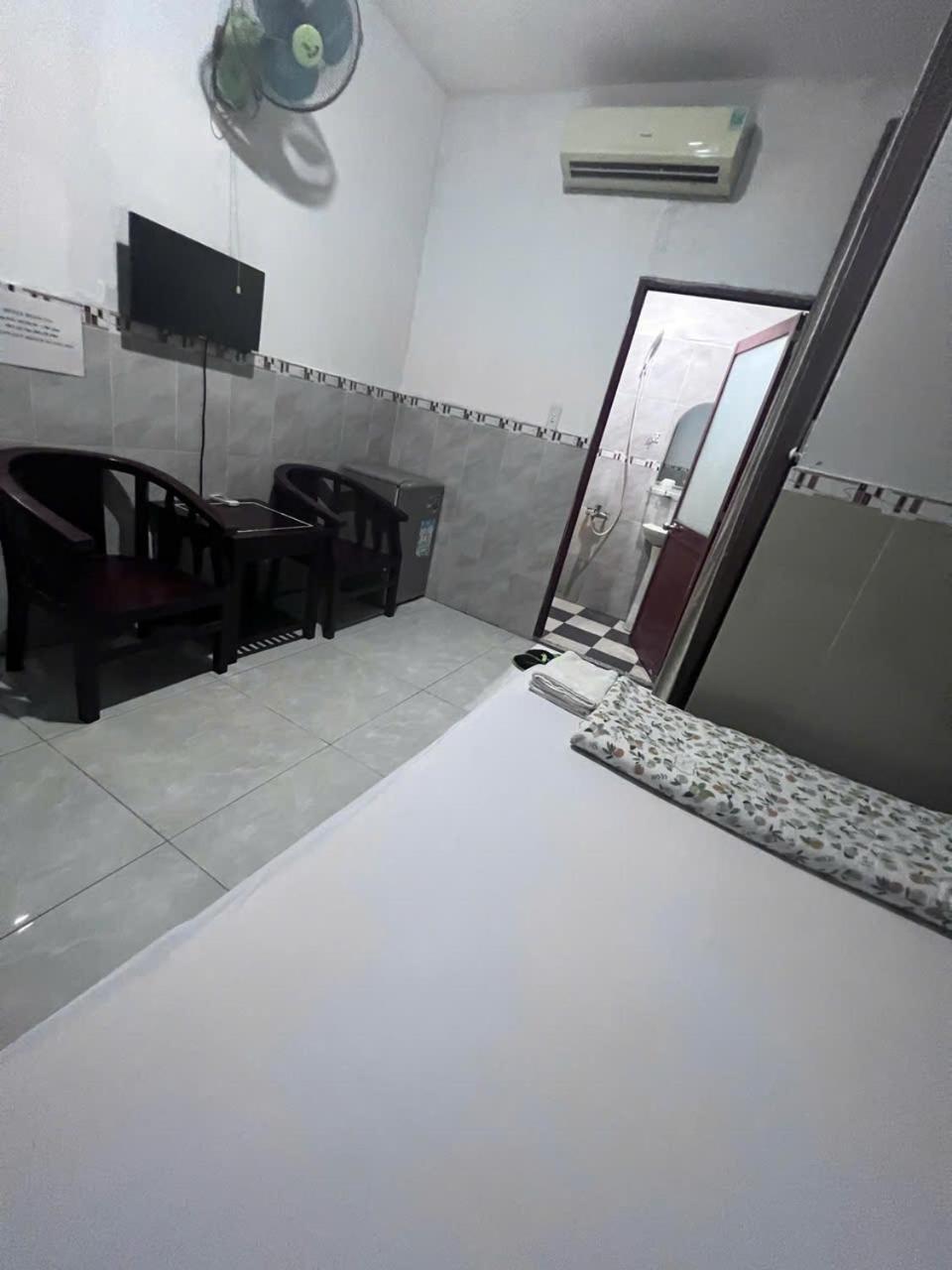 الشقق الفندقية مدينة هوشي منهفي  Khach San Doan Gia المظهر الخارجي الصورة